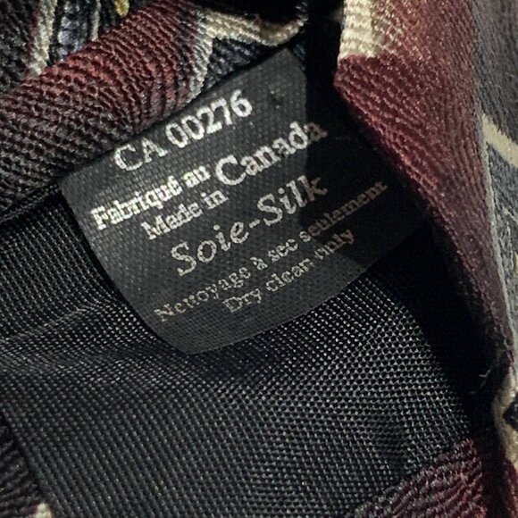 Trump Arrow 100% Silk Tie Red Black White Geometric Square Cassette Tape Pattern - Picture 5 of 6